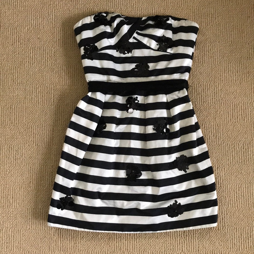 Bcbg maxazria strapless dress